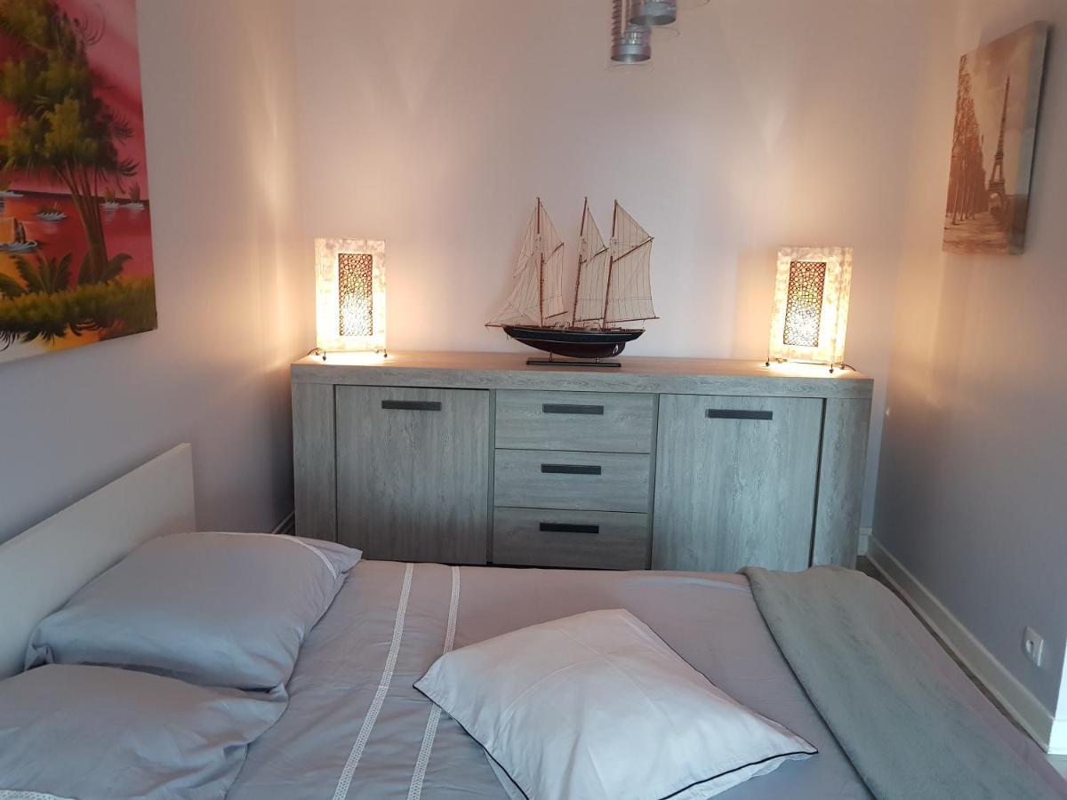 Chambres A Louer Dans Appartement Balcon - Wifi - Parking Gratuit 讷韦尔 外观 照片