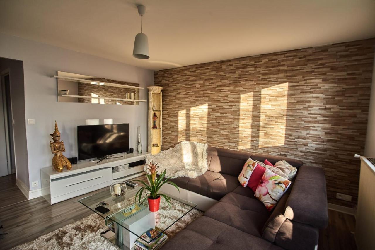 Chambres A Louer Dans Appartement Balcon - Wifi - Parking Gratuit 讷韦尔 外观 照片