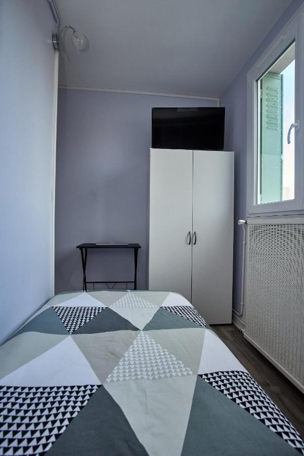Chambres A Louer Dans Appartement Balcon - Wifi - Parking Gratuit 讷韦尔 外观 照片